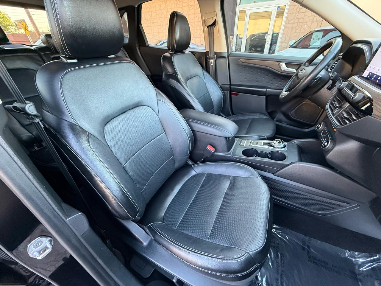 Ford Escape Titanium 4WD 2020