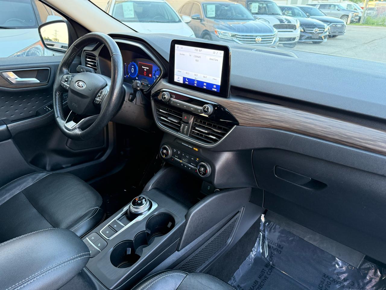 Ford Escape Titanium 4WD 2020