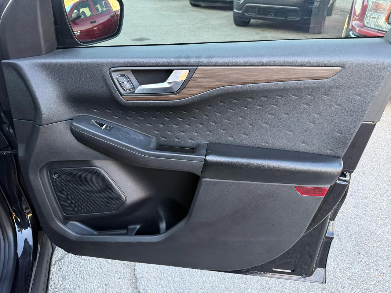 Ford Escape Titanium 4WD 2020