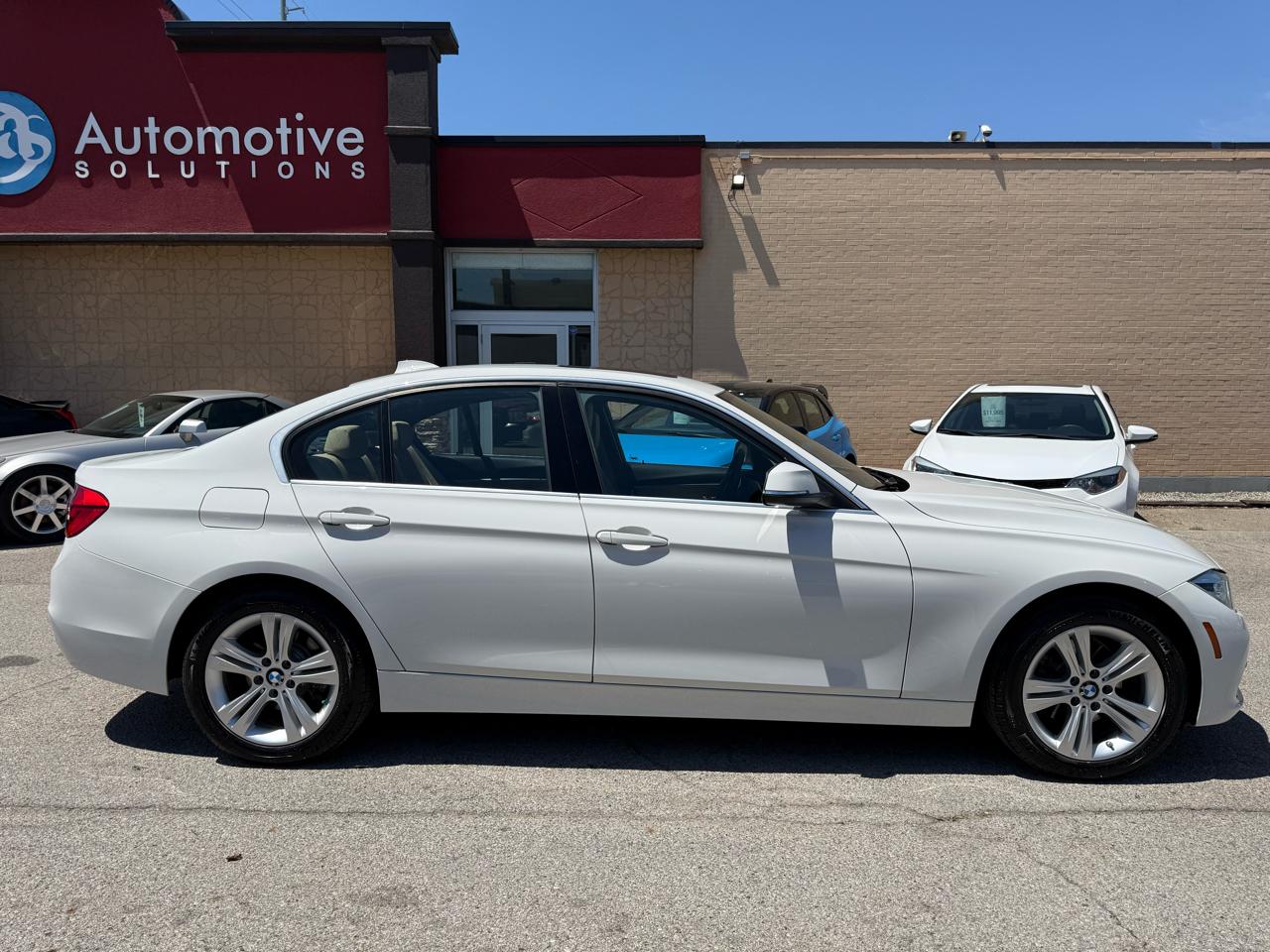 BMW 3-Series 330i xDrive SULEV Sedan 2018