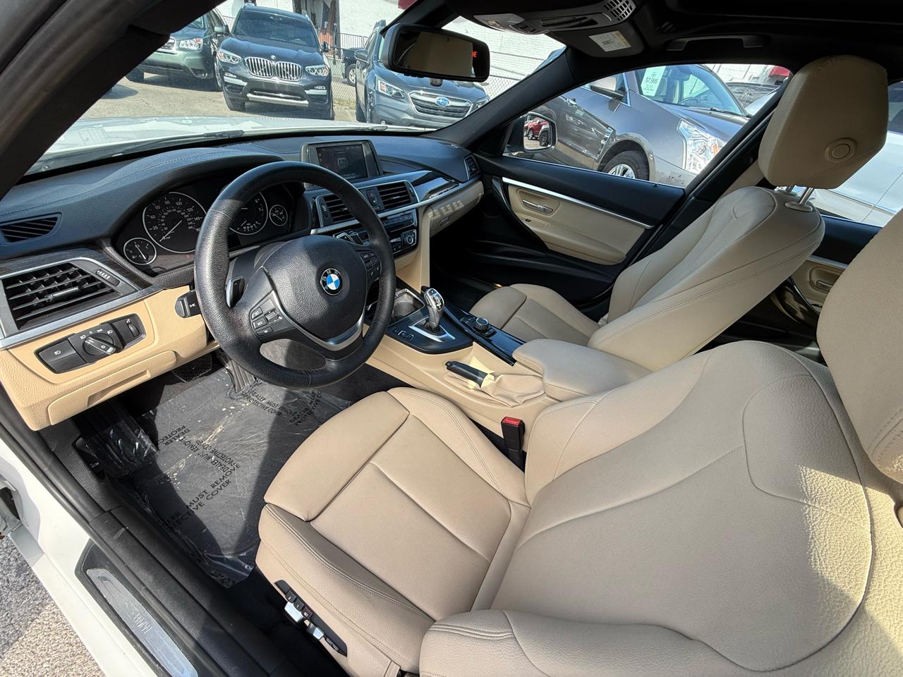 BMW 3-Series 330i xDrive SULEV Sedan 2018