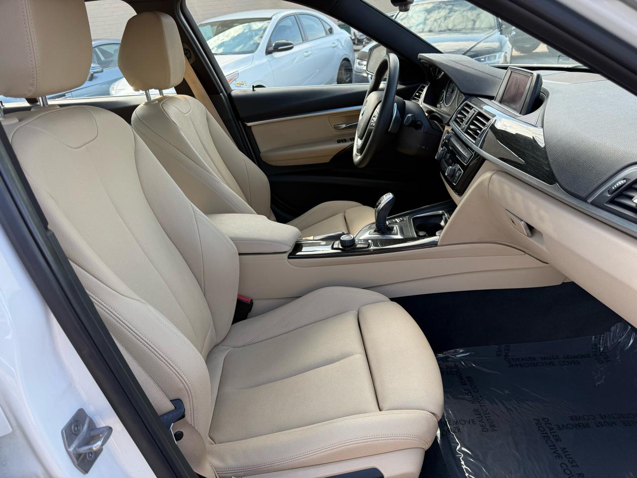 BMW 3-Series 330i xDrive SULEV Sedan 2018