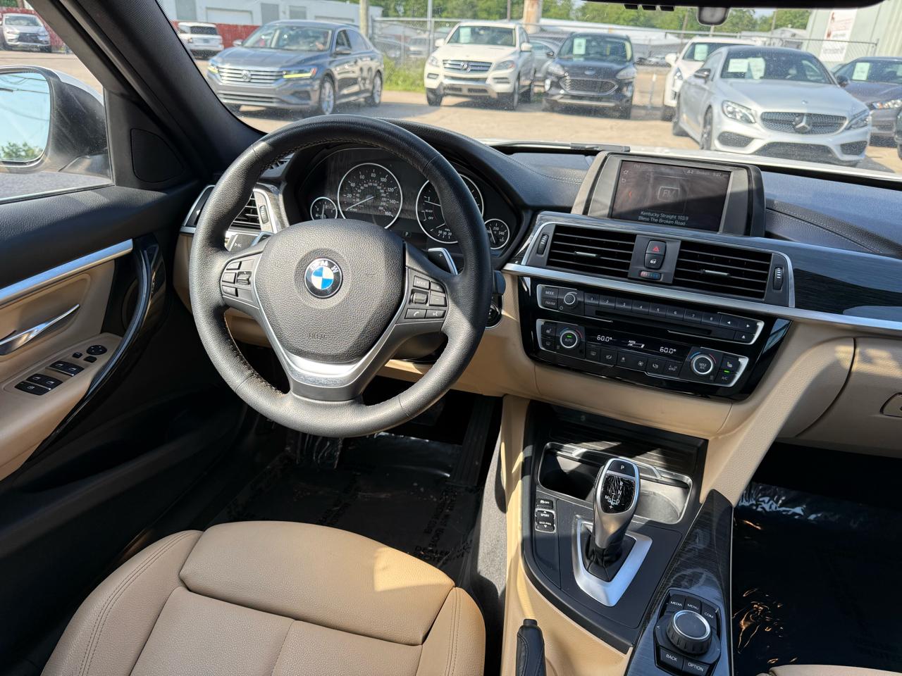 BMW 3-Series 330i xDrive SULEV Sedan 2018