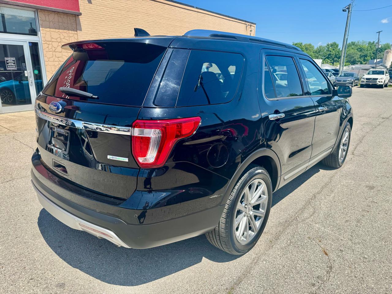 Ford Explorer Limited FWD 2017