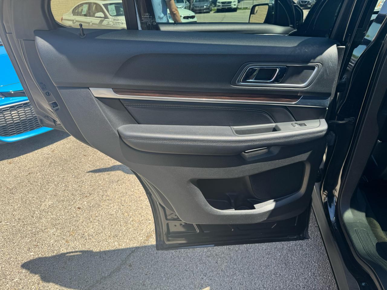 Ford Explorer Limited FWD 2017