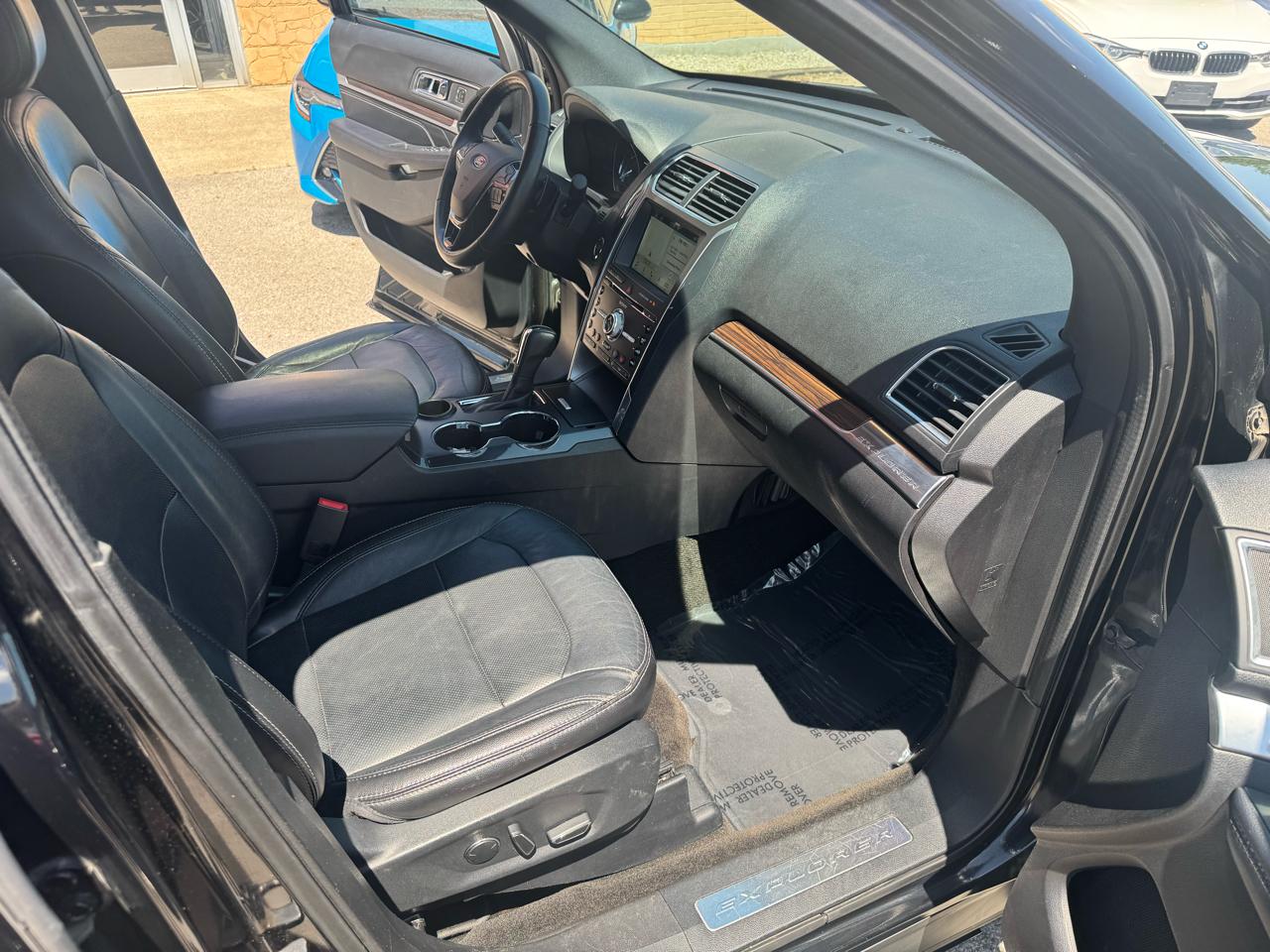 Ford Explorer Limited FWD 2017