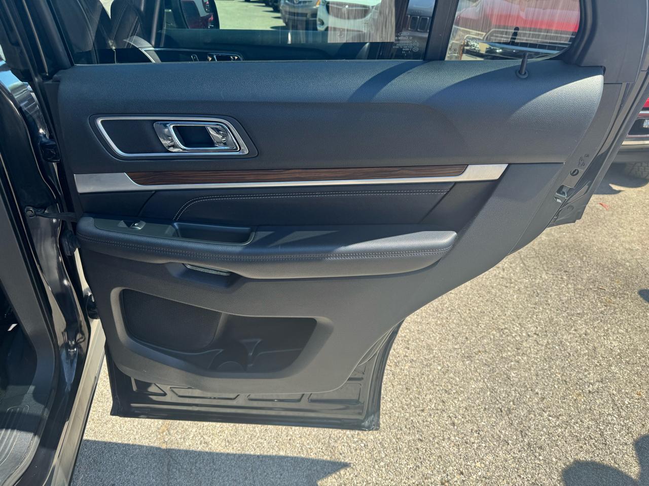 Ford Explorer Limited FWD 2017