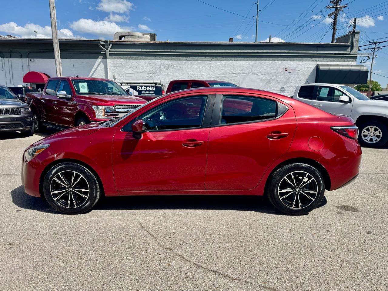 Toyota Yaris iA 6A 2017
