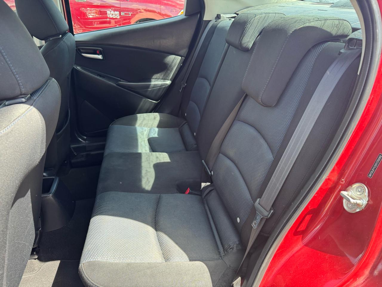 Toyota Yaris iA 6A 2017