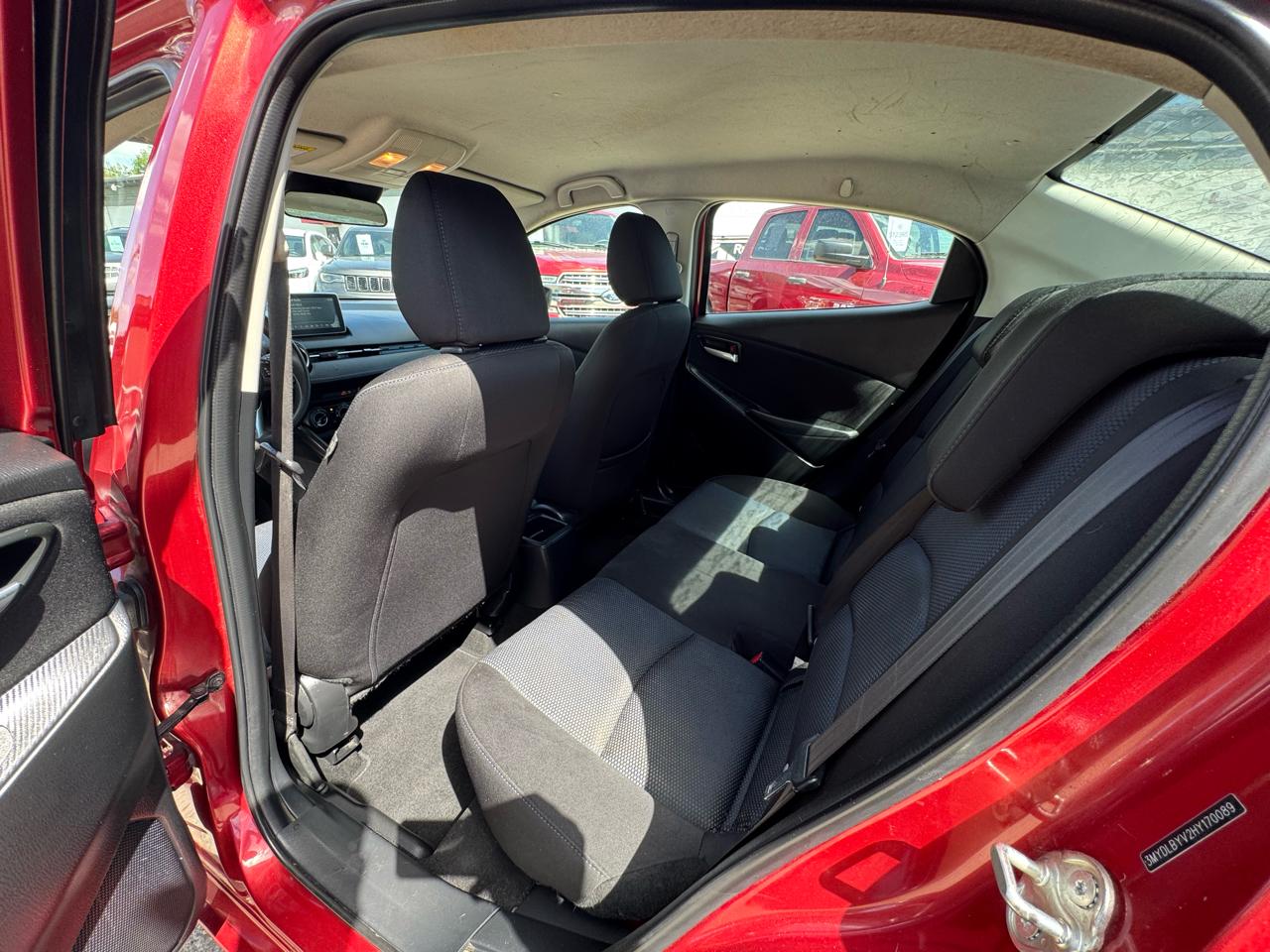 Toyota Yaris iA 6A 2017