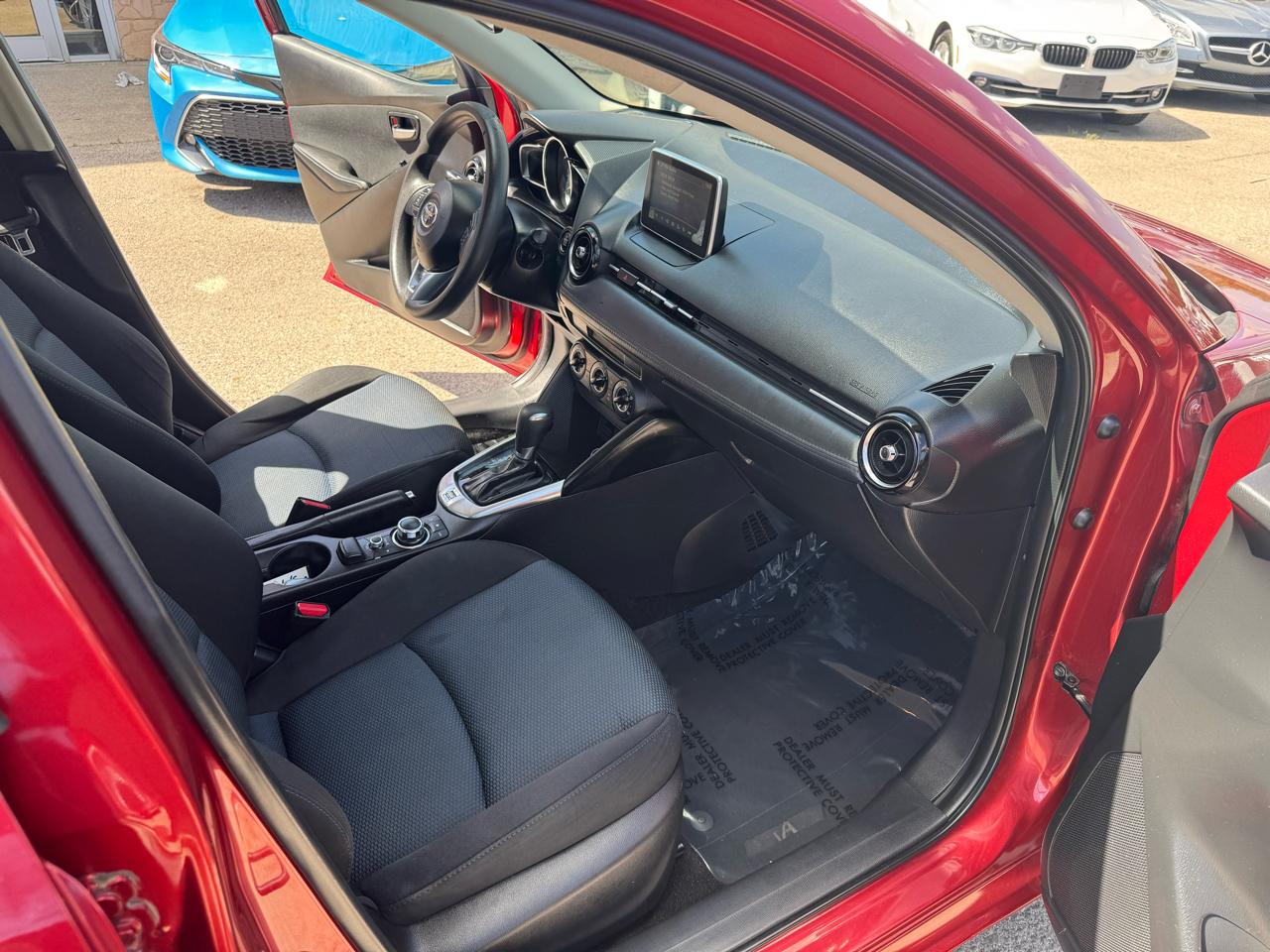 Toyota Yaris iA 6A 2017