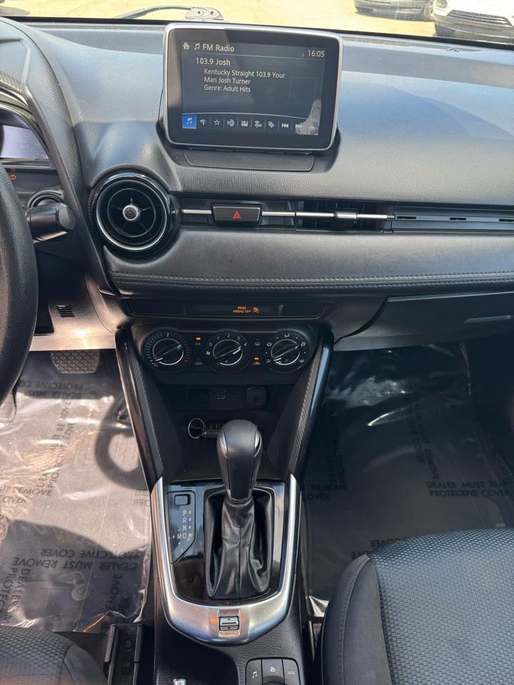 Toyota Yaris iA 6A 2017