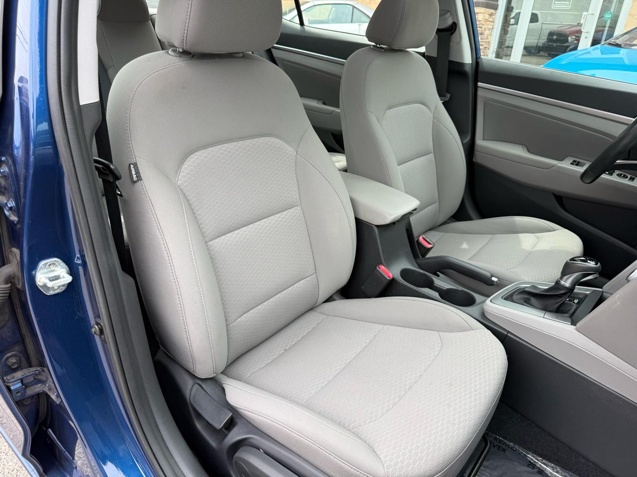 Hyundai Elantra Limited 2020