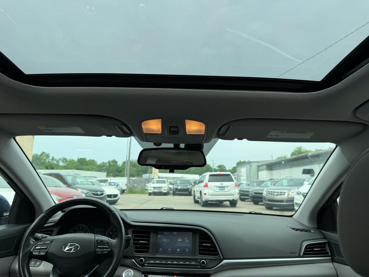 Hyundai Elantra Limited 2020
