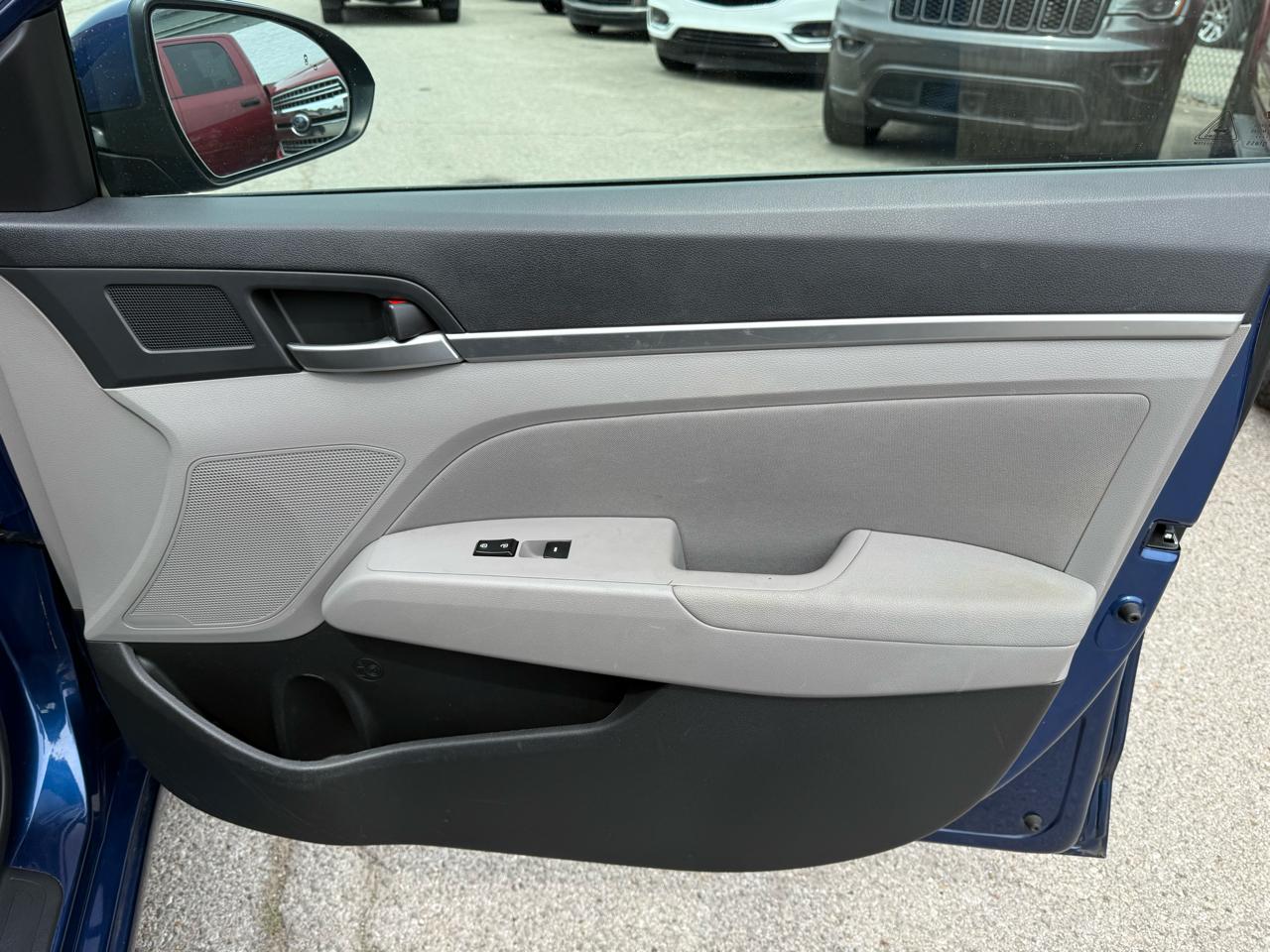 Hyundai Elantra Limited 2020