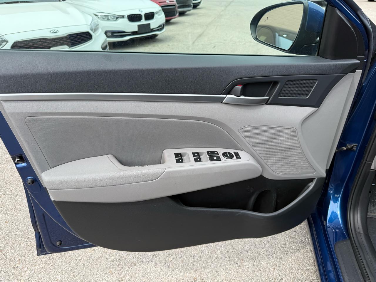 Hyundai Elantra Limited 2020