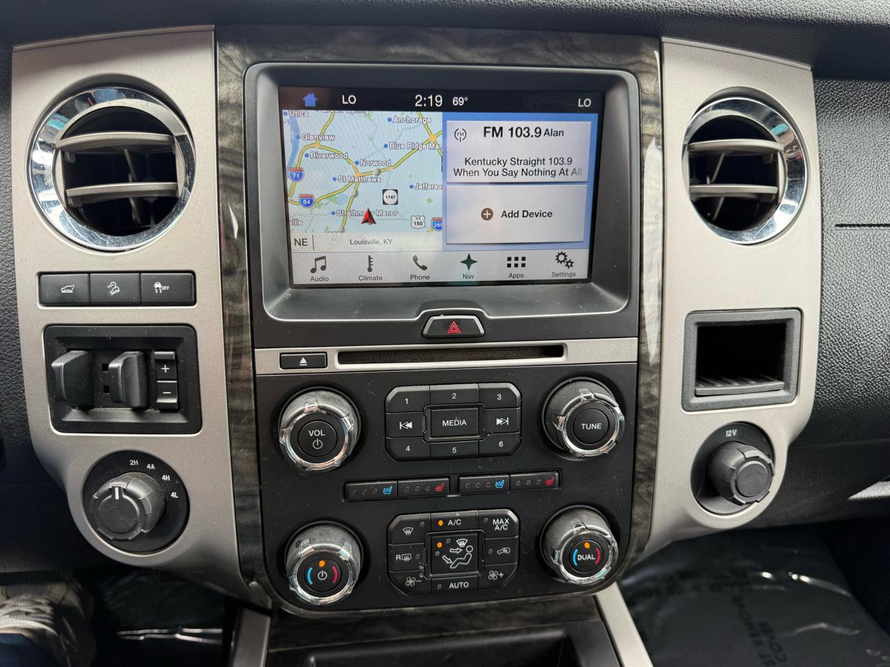 Ford Expedition EL Limited 4WD 2016