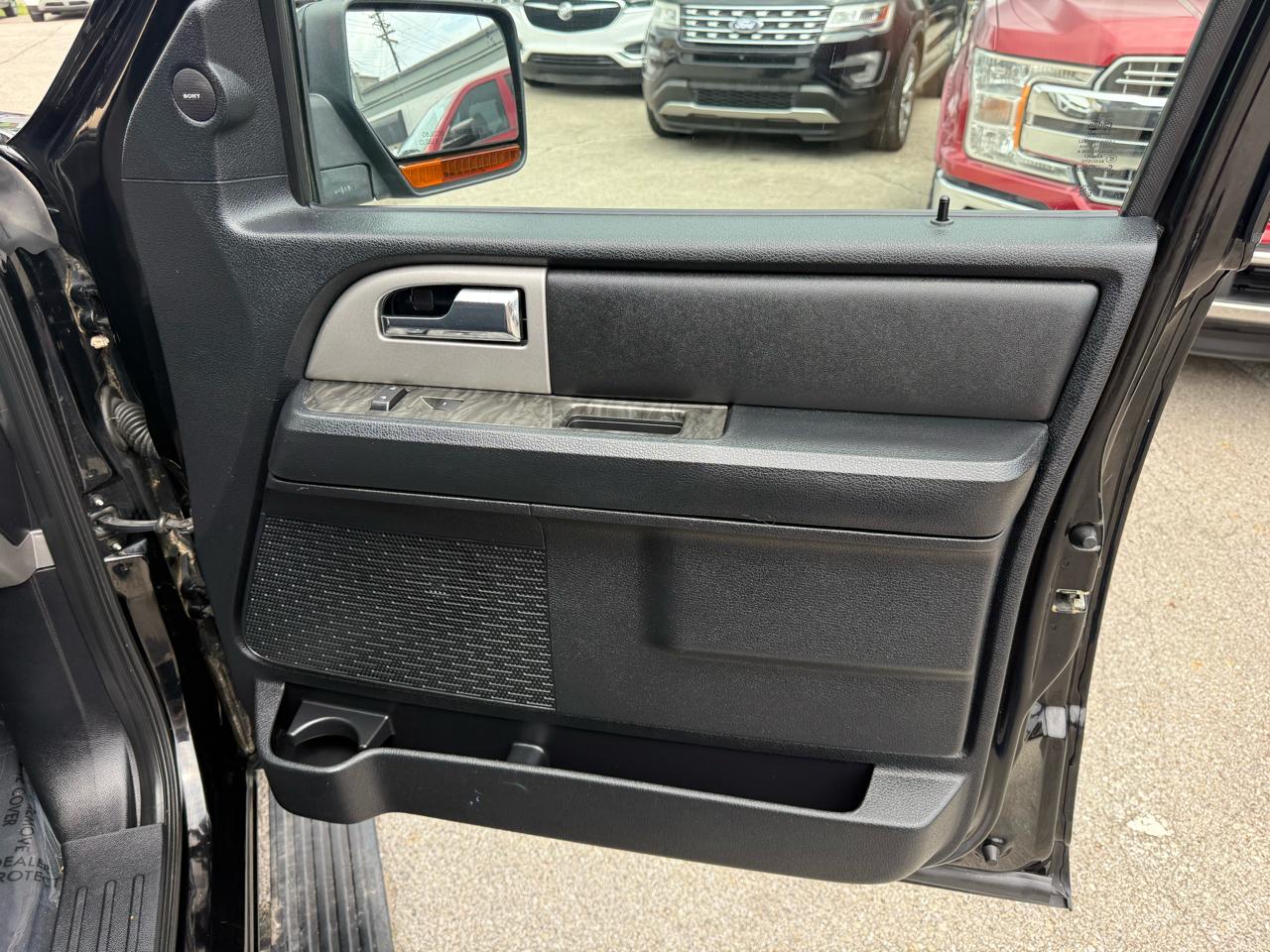 Ford Expedition EL Limited 4WD 2016