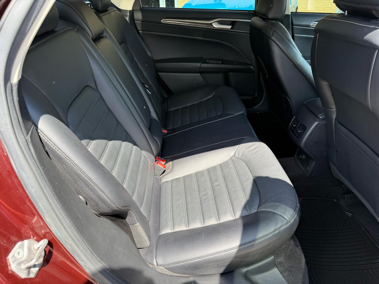 Ford Fusion SE 2017