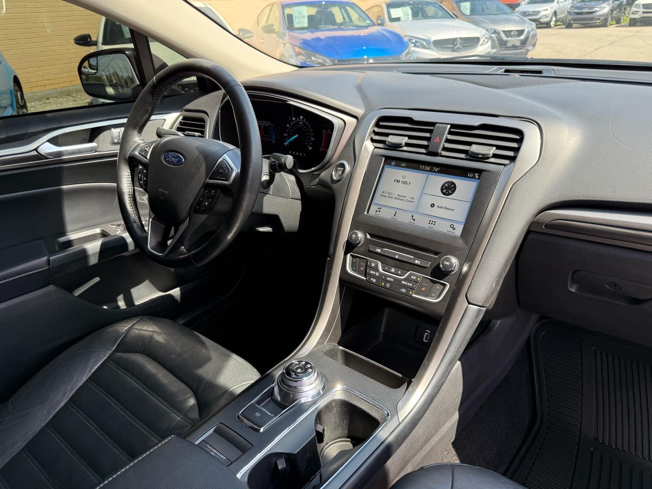 Ford Fusion SE 2017