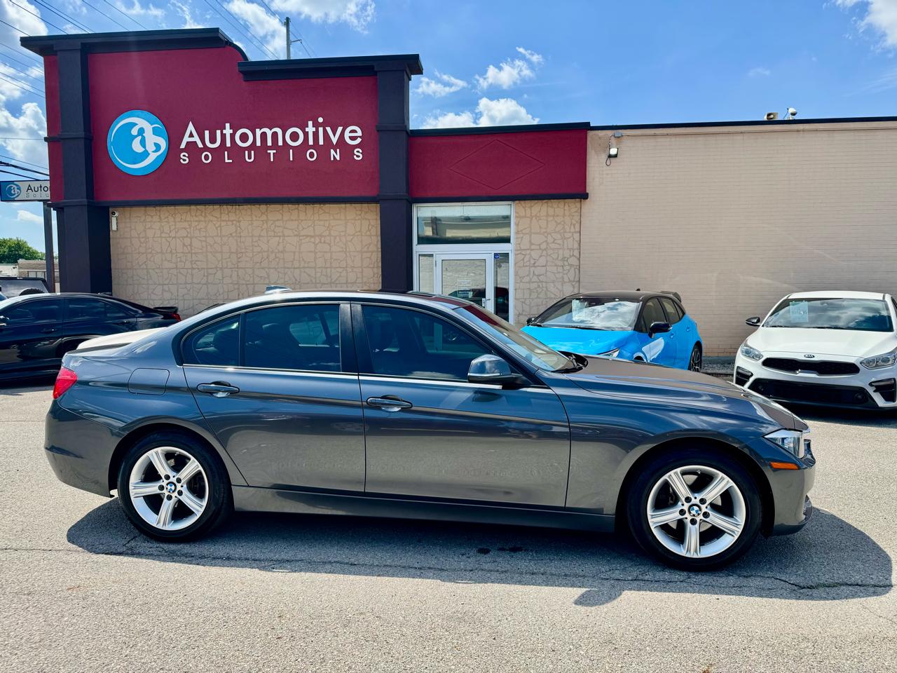 BMW 3-Series 328i xDrive Sedan 2014
