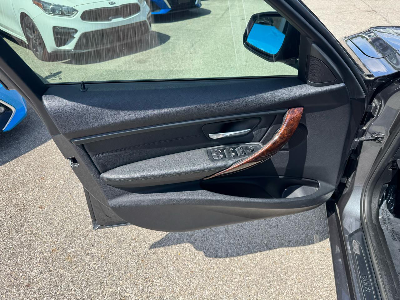 BMW 3-Series 328i xDrive Sedan 2014