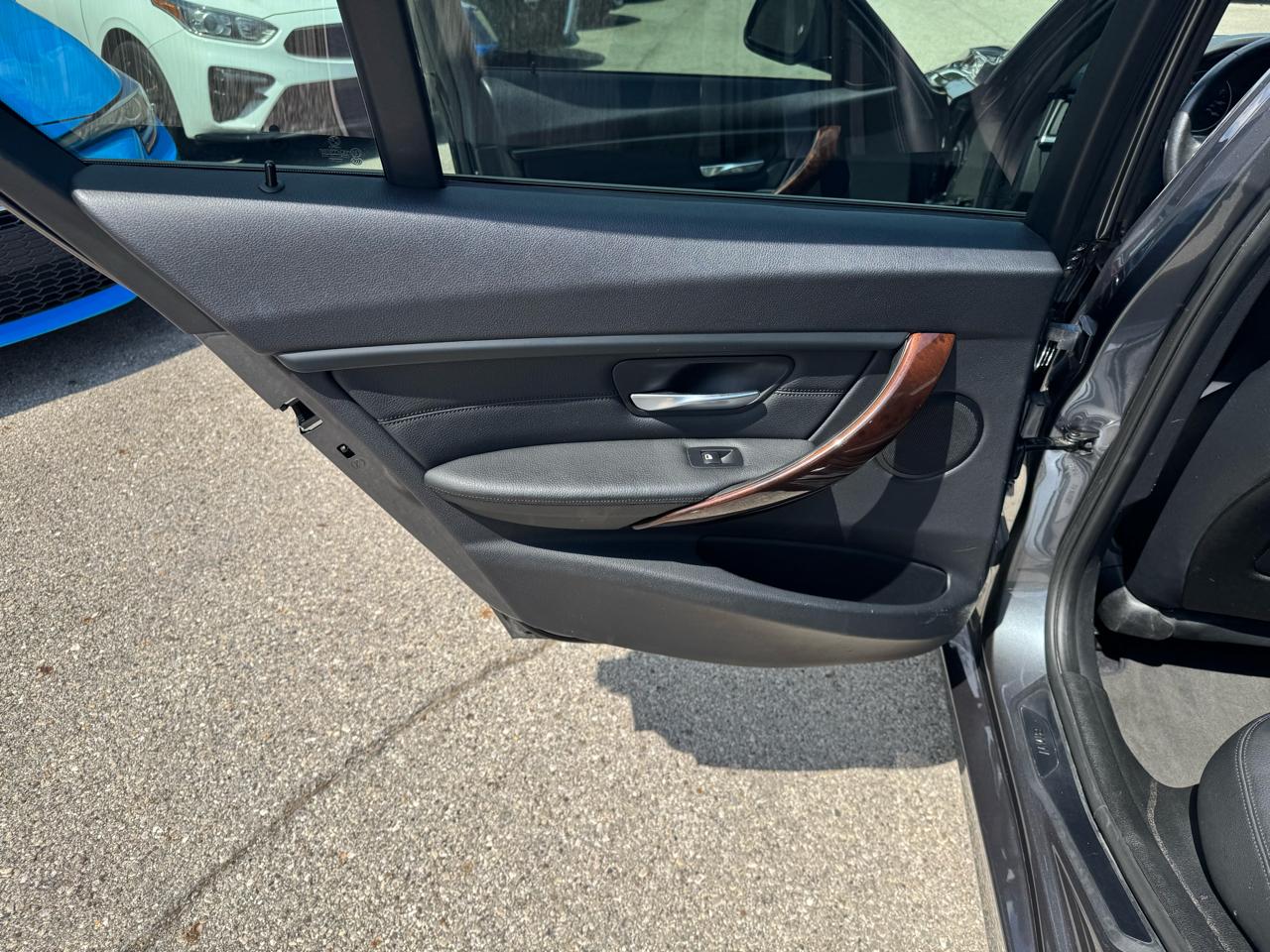 BMW 3-Series 328i xDrive Sedan 2014
