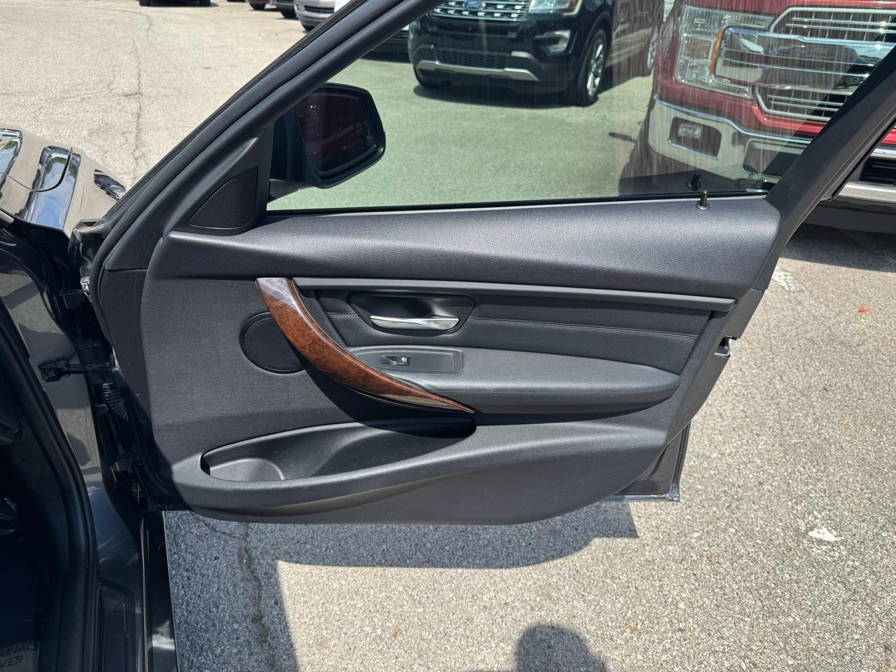 BMW 3-Series 328i xDrive Sedan 2014