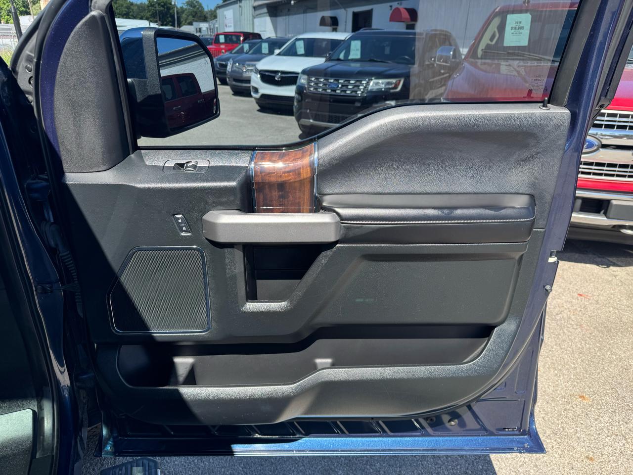 Ford F-150 4WD SuperCrew 157" Platinum 2016