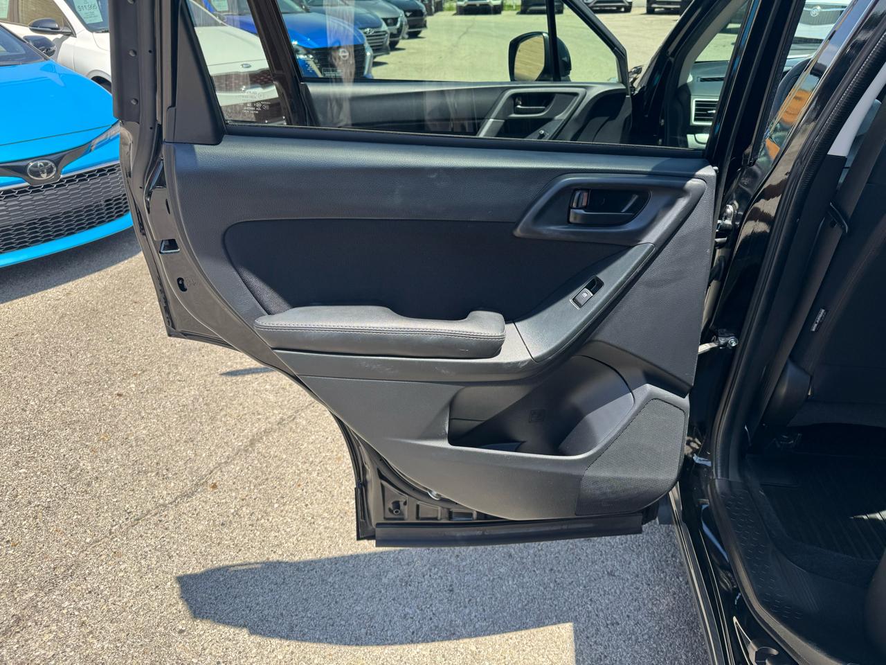 Subaru Forester 2.5i Premium PZEV CVT 2016