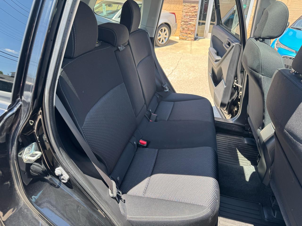 Subaru Forester 2.5i Premium PZEV CVT 2016