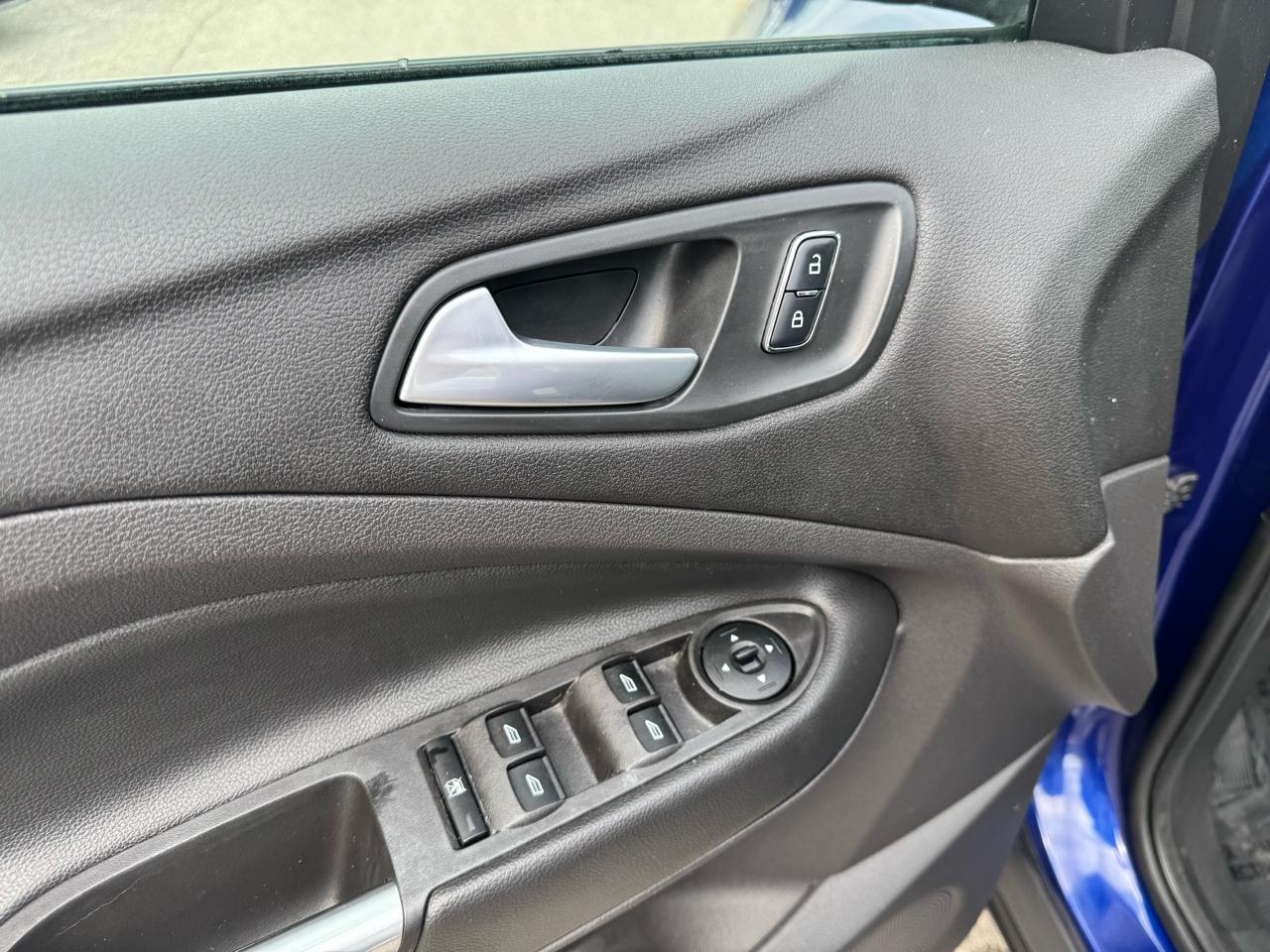 Ford Escape SE FWD 2015