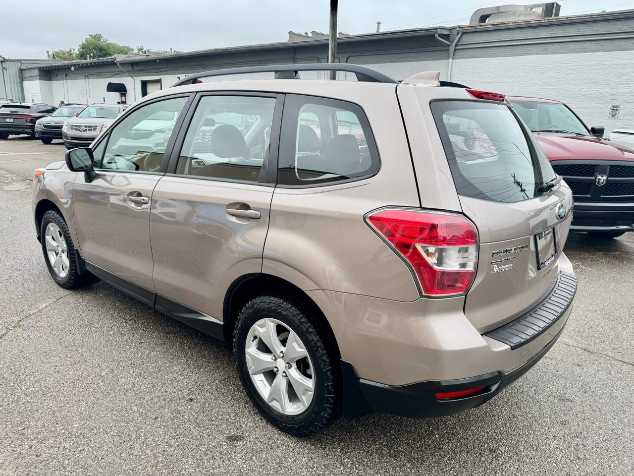 Subaru Forester 2.5i Premium PZEV CVT 2016