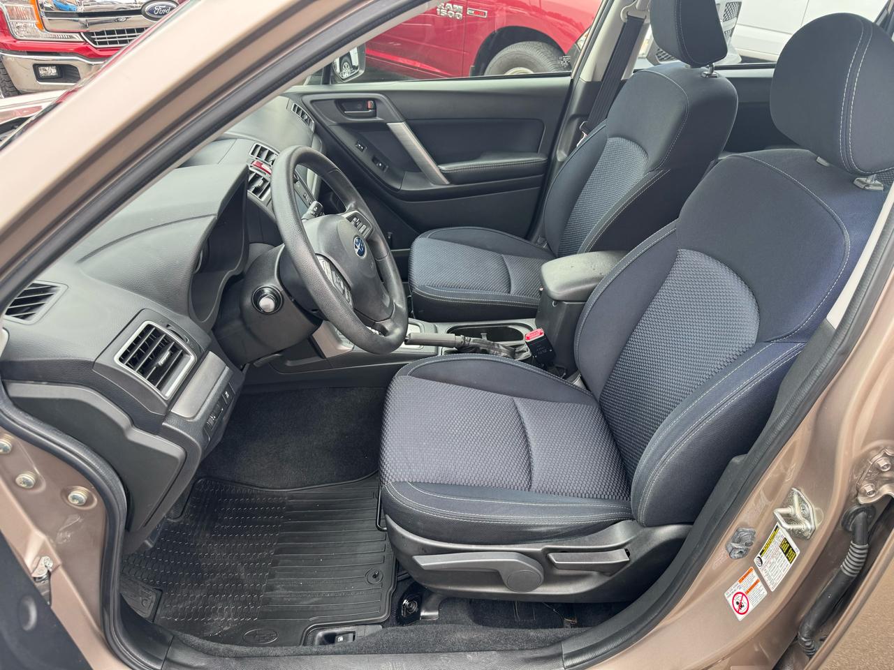 Subaru Forester 2.5i Premium PZEV CVT 2016