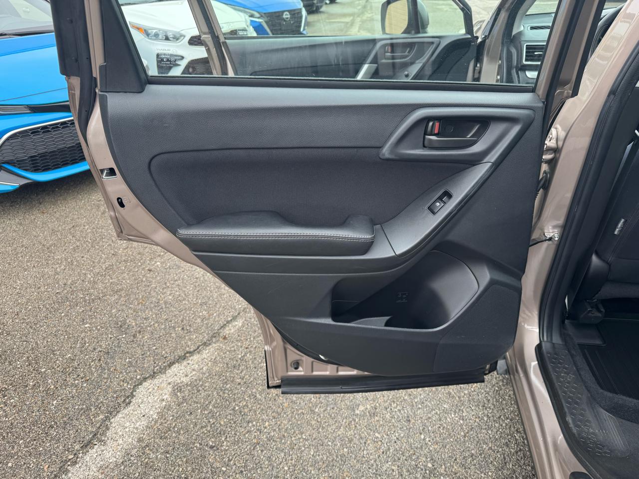Subaru Forester 2.5i Premium PZEV CVT 2016