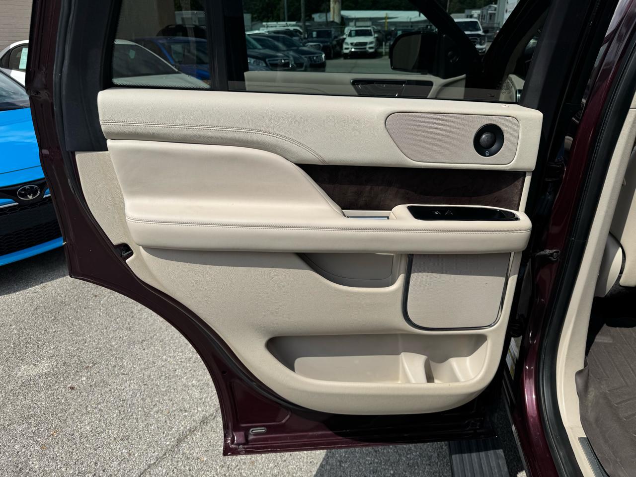 Lincoln Navigator Select 4WD 2018