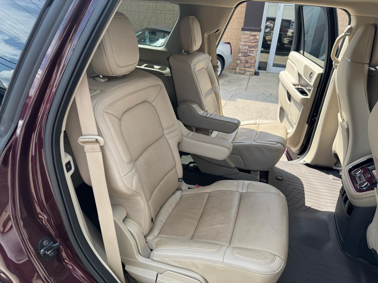 Lincoln Navigator Select 4WD 2018