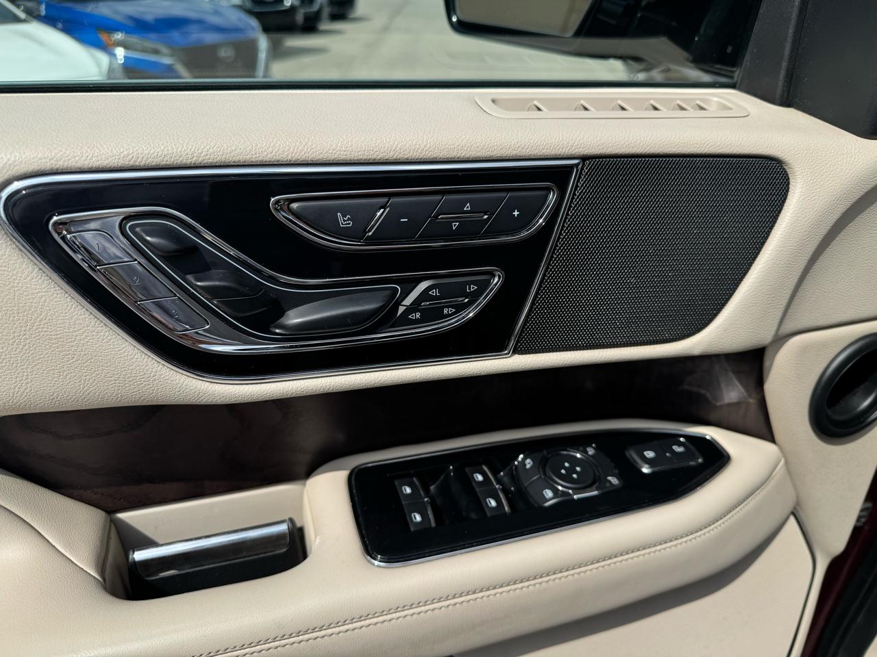 Lincoln Navigator Select 4WD 2018