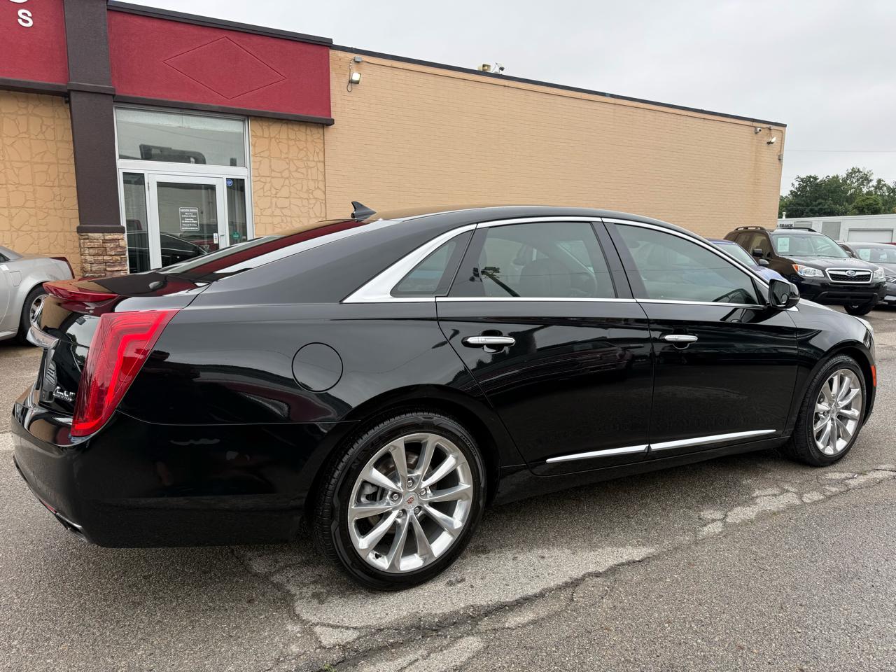 Cadillac XTS Luxury AWD 2014