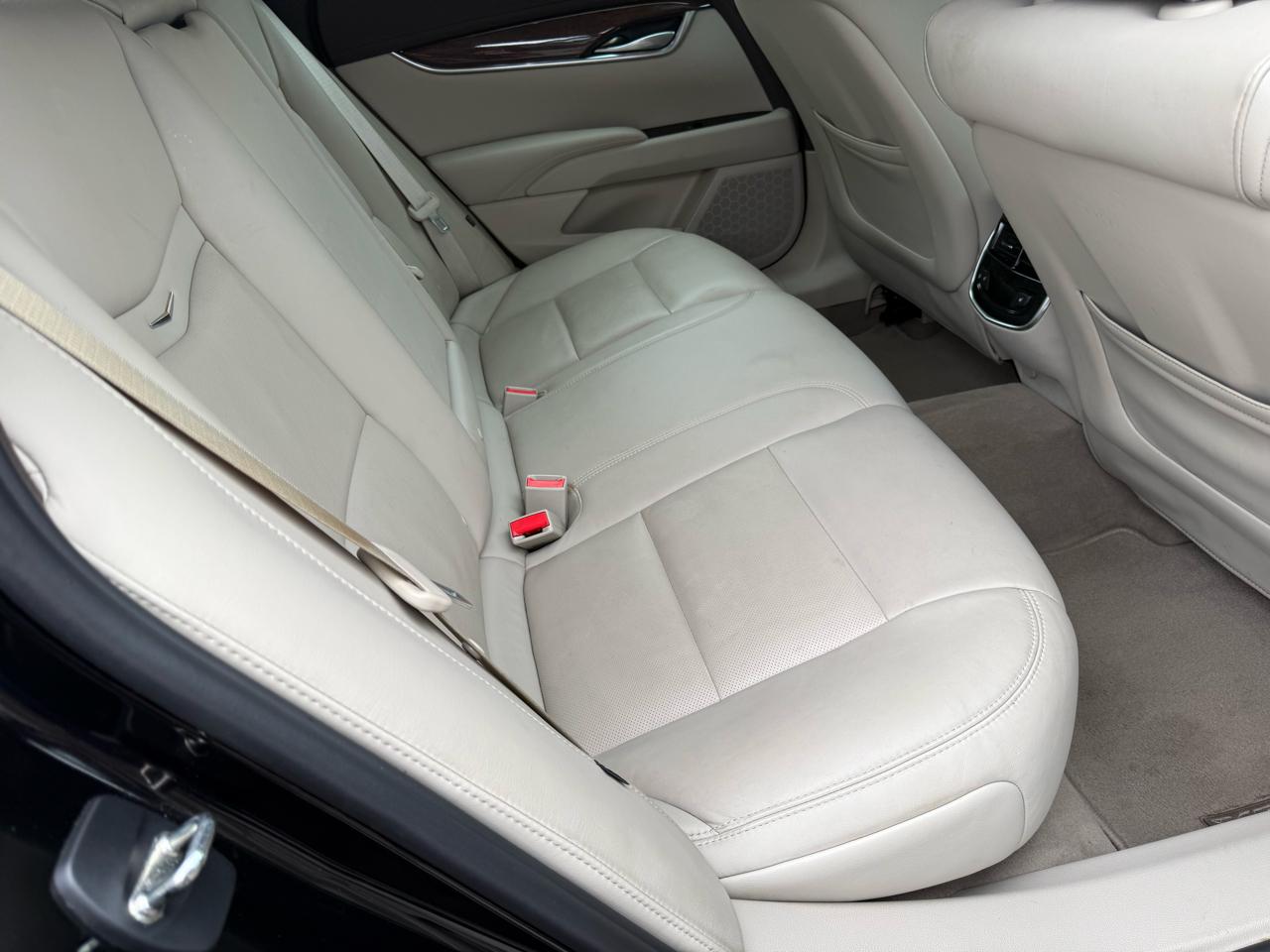 Cadillac XTS Luxury AWD 2014
