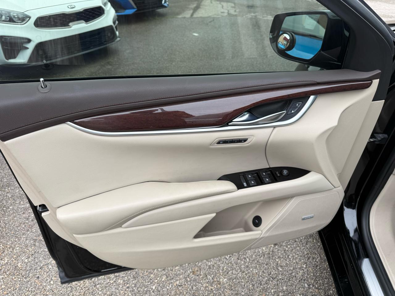 Cadillac XTS Luxury AWD 2014