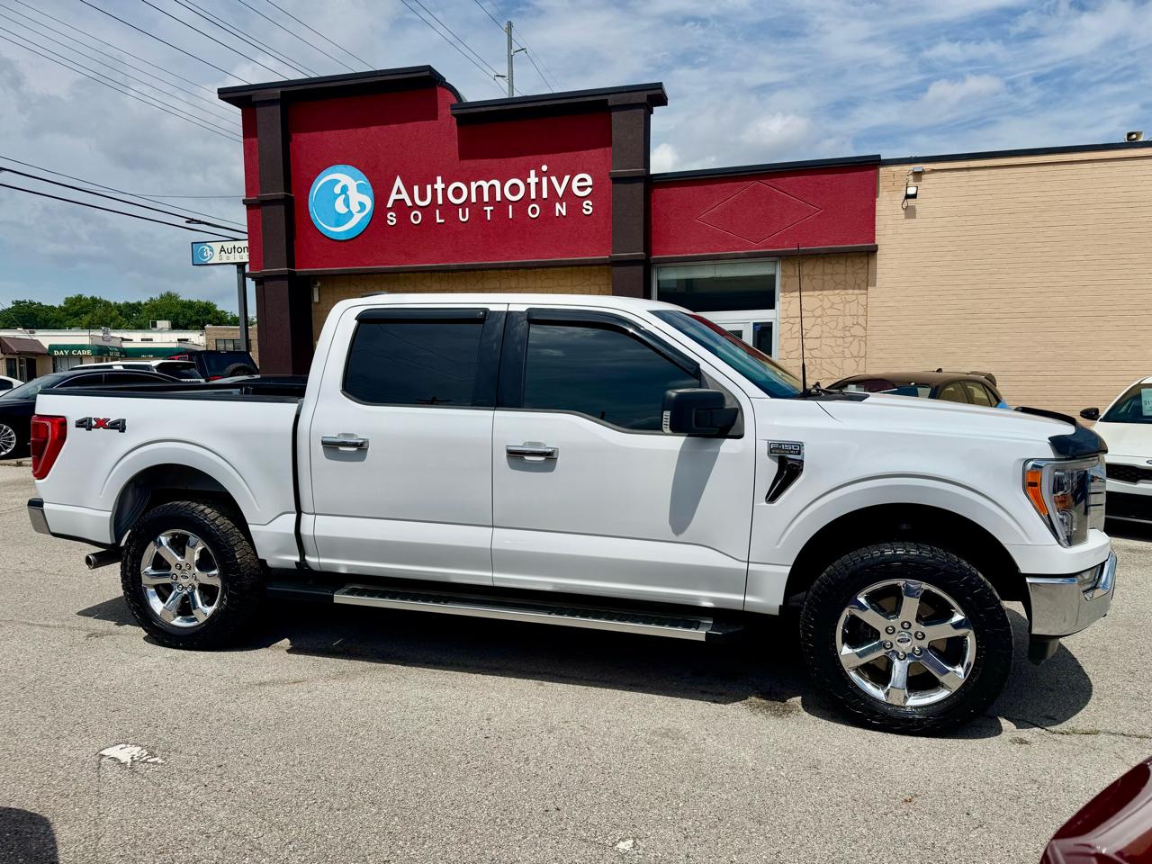 Ford F-150 XLT SuperCrew 5.5-ft. Bed 4WD 2022