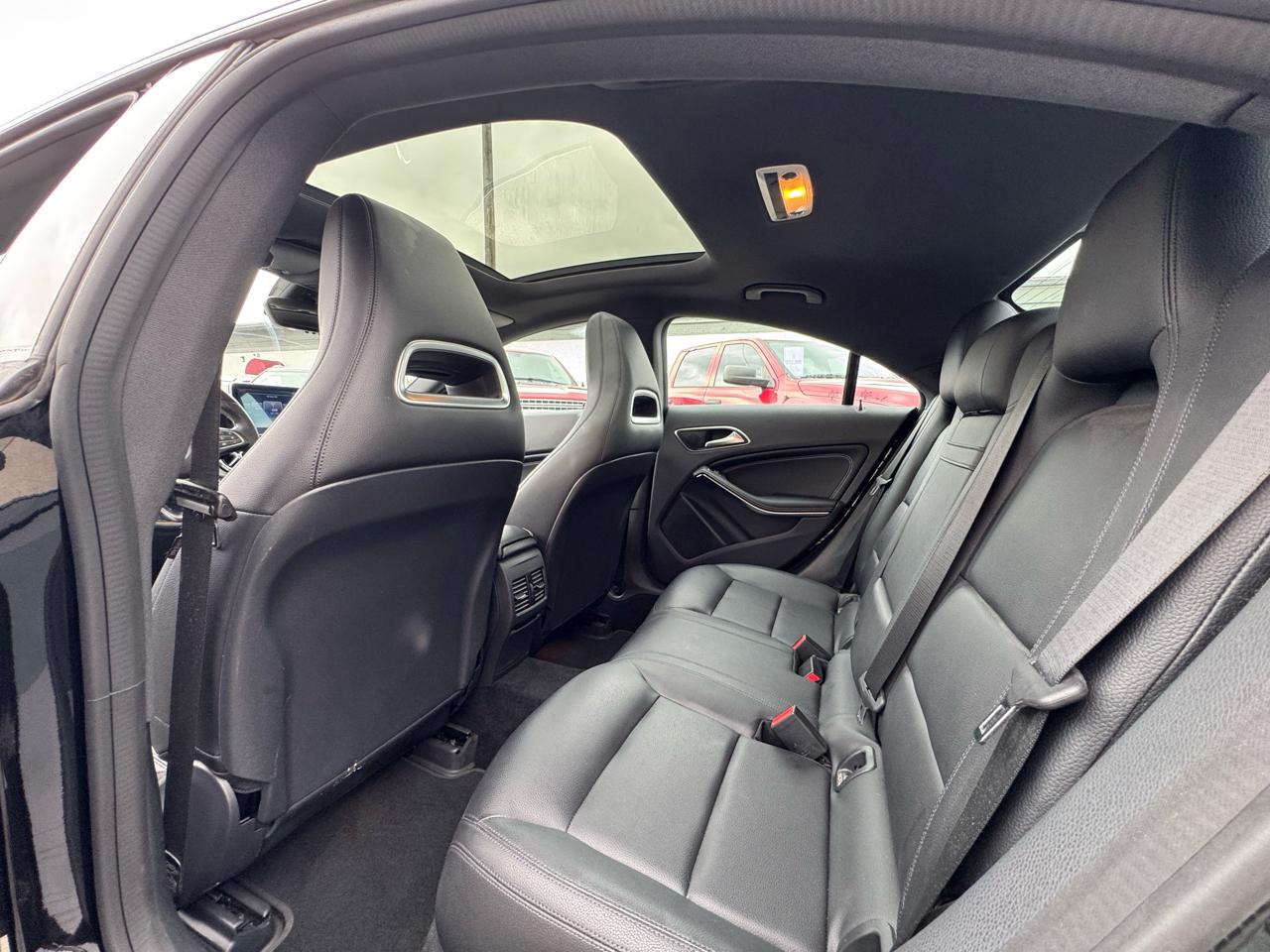 Mercedes-Benz CLA-Class CLA250 4MATIC 2015