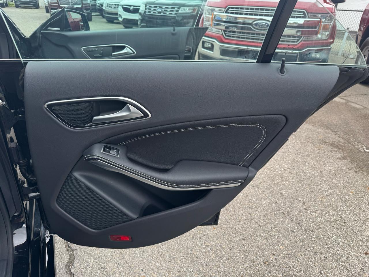 Mercedes-Benz CLA-Class CLA250 4MATIC 2015