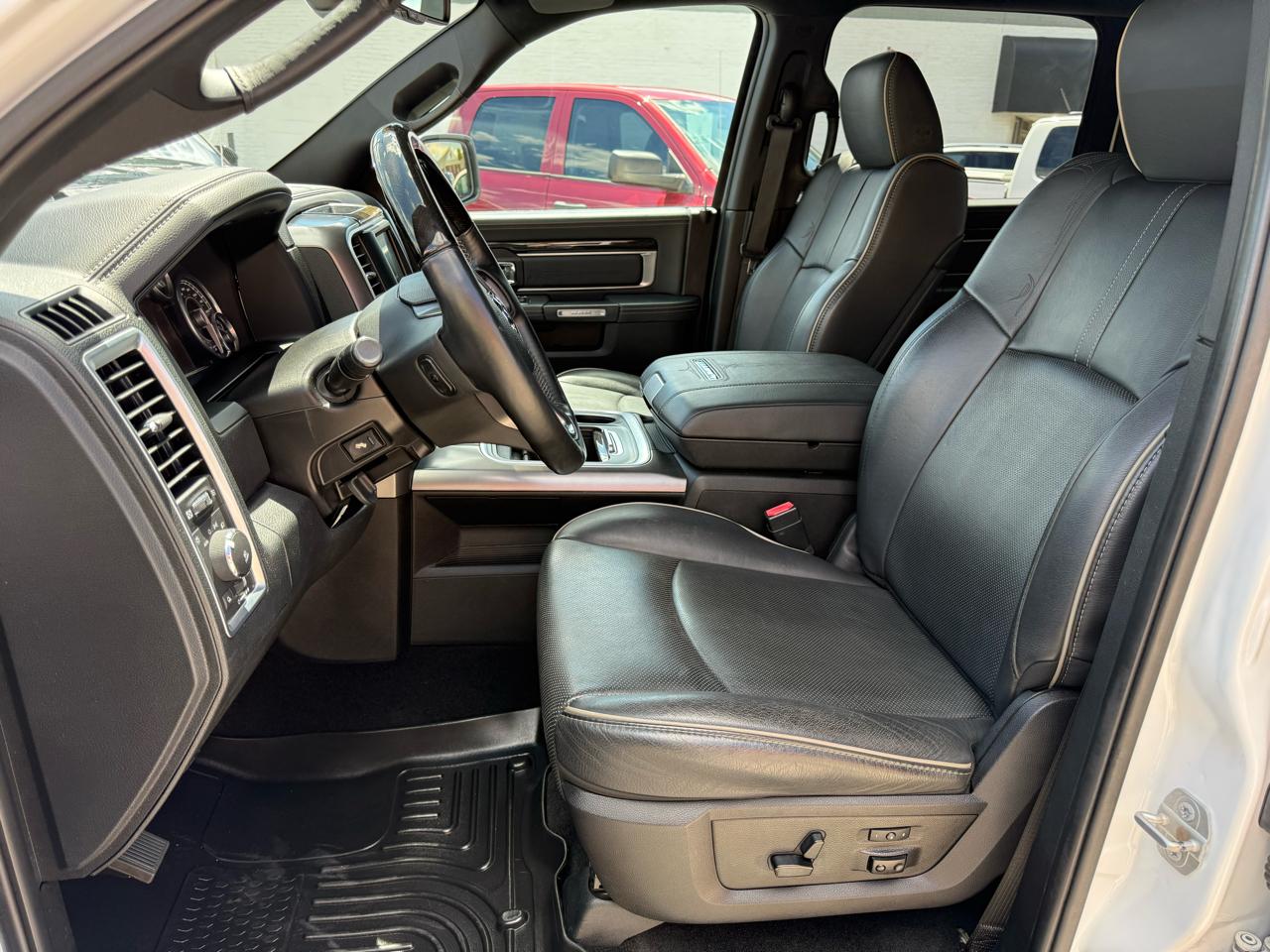 RAM 1500 Longhorn Crew Cab SWB 4WD 2016