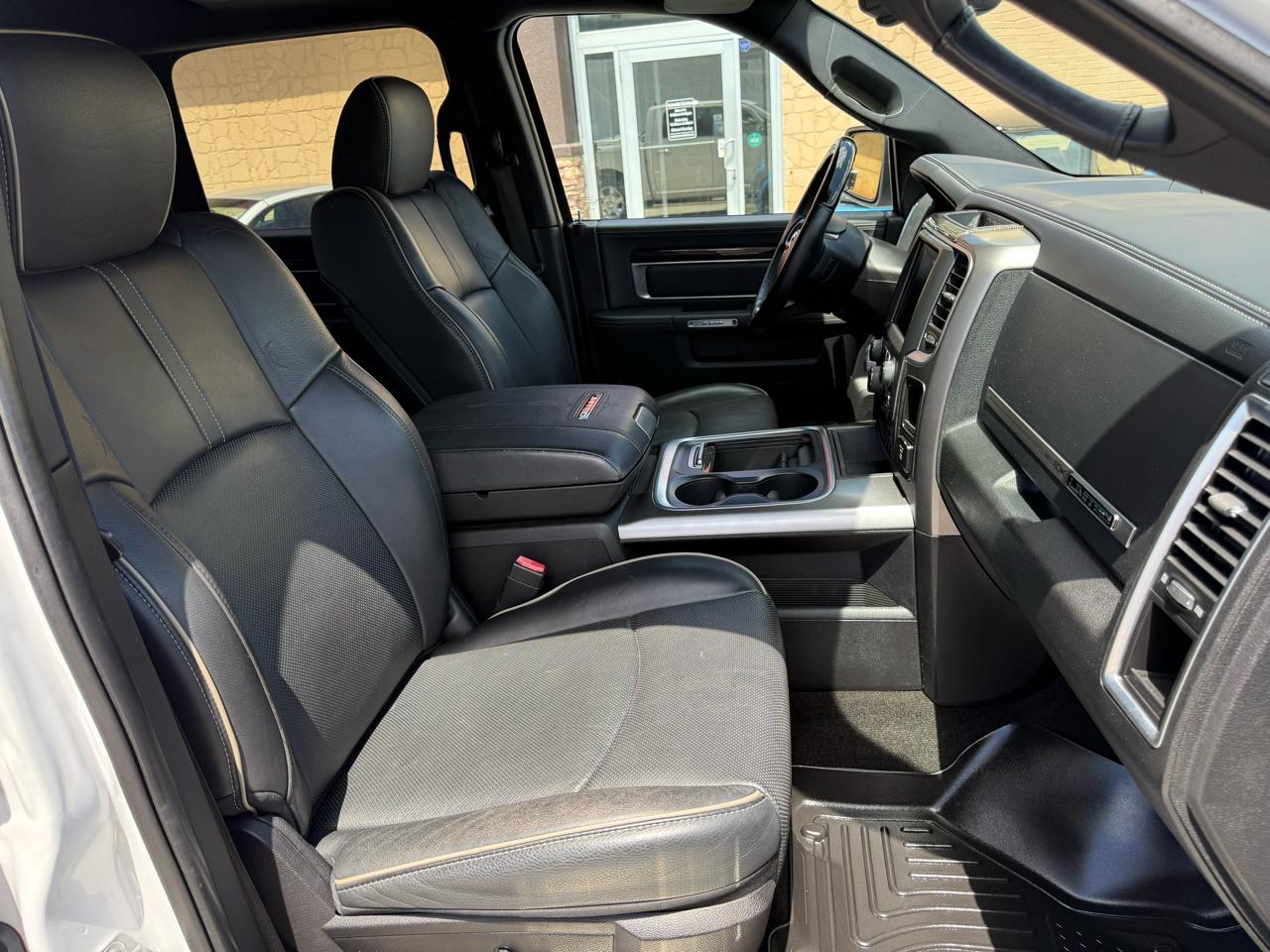 RAM 1500 Longhorn Crew Cab SWB 4WD 2016