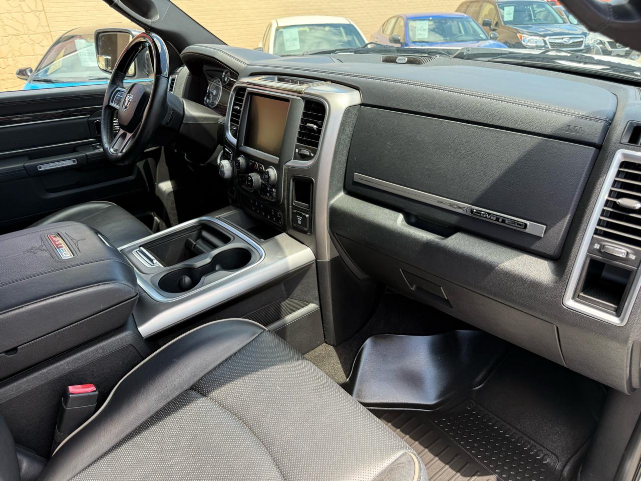 RAM 1500 Longhorn Crew Cab SWB 4WD 2016