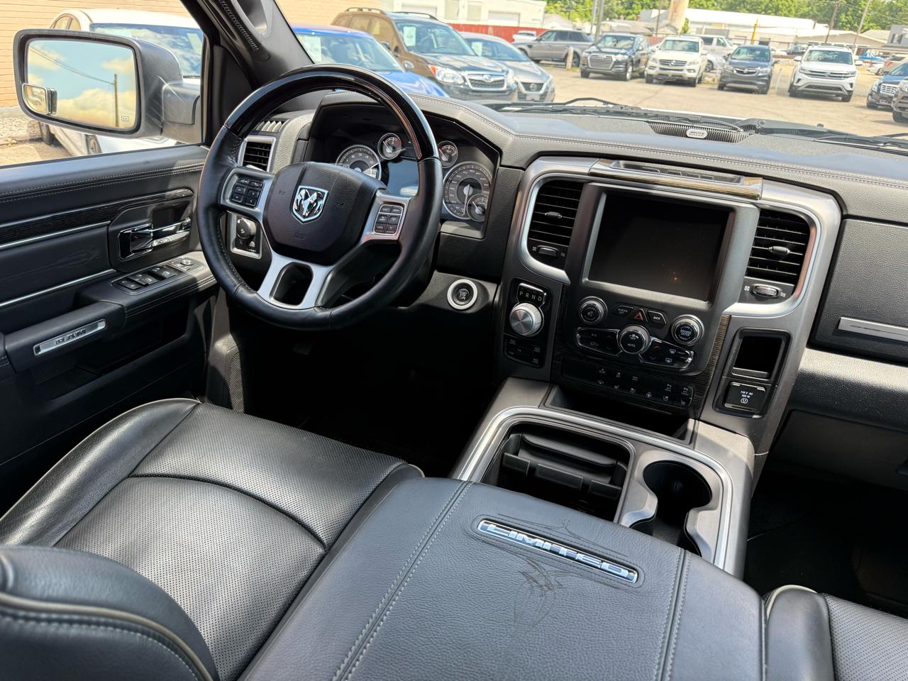 RAM 1500 Longhorn Crew Cab SWB 4WD 2016