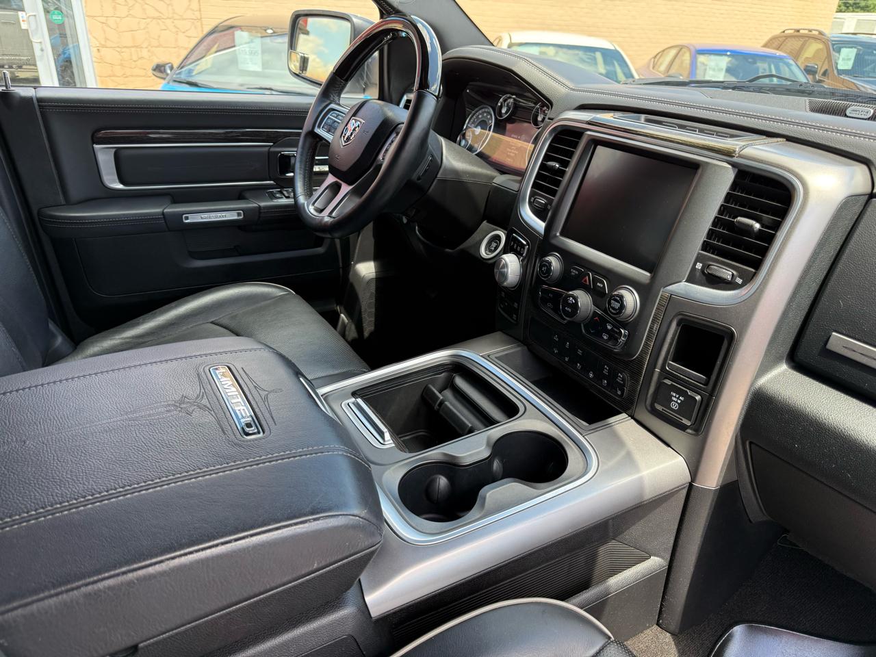 RAM 1500 Longhorn Crew Cab SWB 4WD 2016