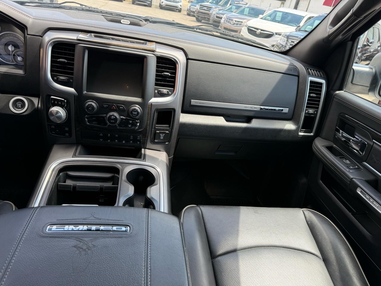 RAM 1500 Longhorn Crew Cab SWB 4WD 2016
